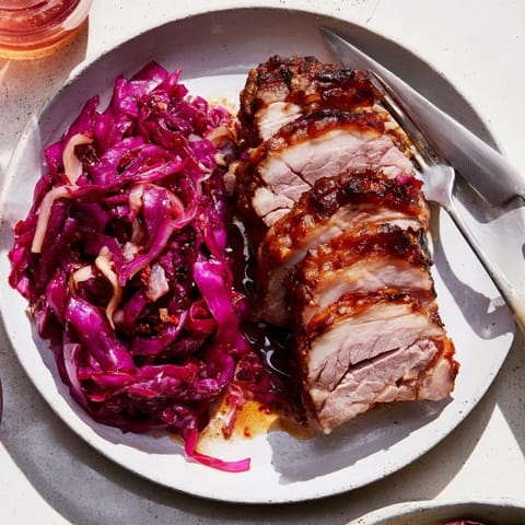 Schweinebraten mit Rotkohl