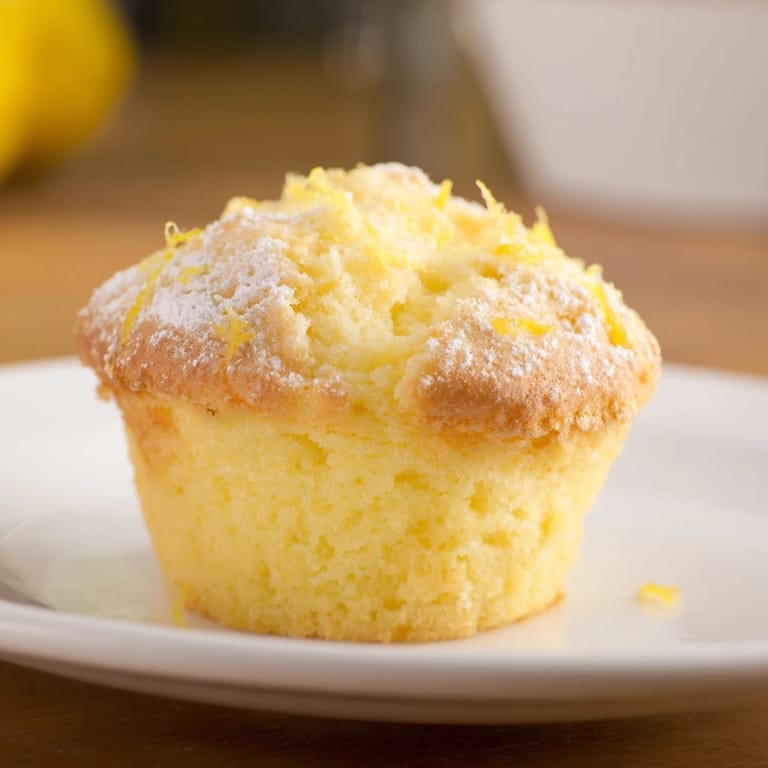Enjoy the delicate texture of these easy-to-make Fluffy Quark Muffins, a perfect snack or dessert.
